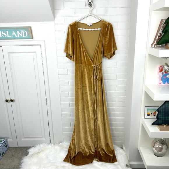 Baltic Born Meghan Velvet Maxi Wrap Dress Size M - Picture 2 of 13